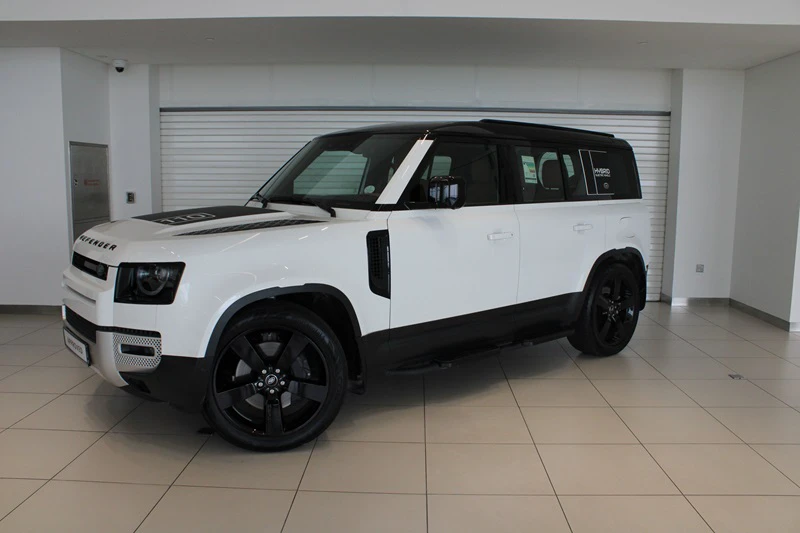 Land Rover Defender 110 2.0i4 HSE PHEV 404PS