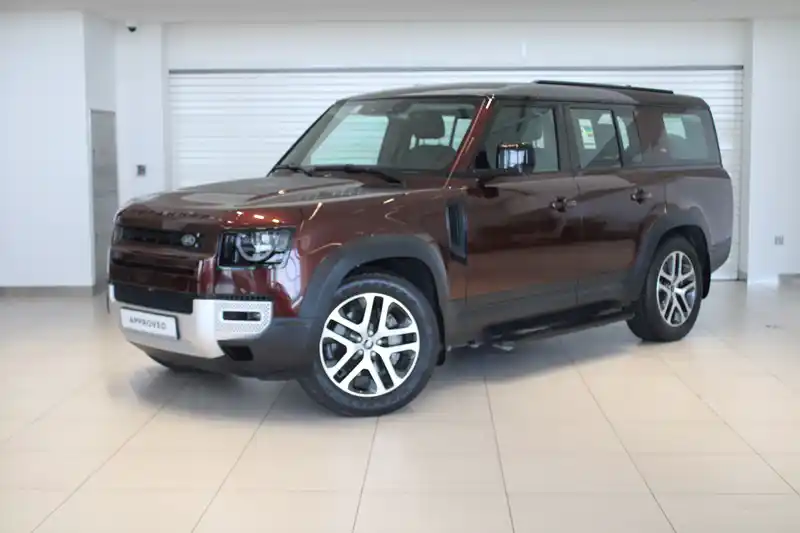 Land Rover Defender 130 3.0 i6 SE 400P