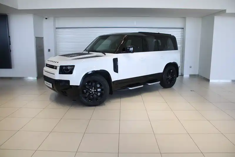 Land Rover Defender 110 3.0i6 X-Dynamic SE 400PS