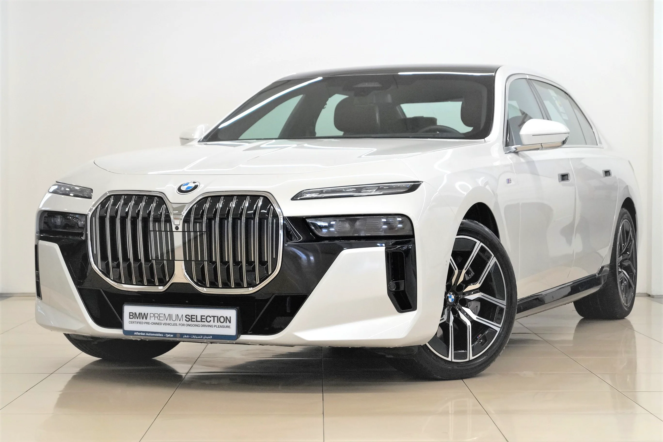 740i Saloon M Sports